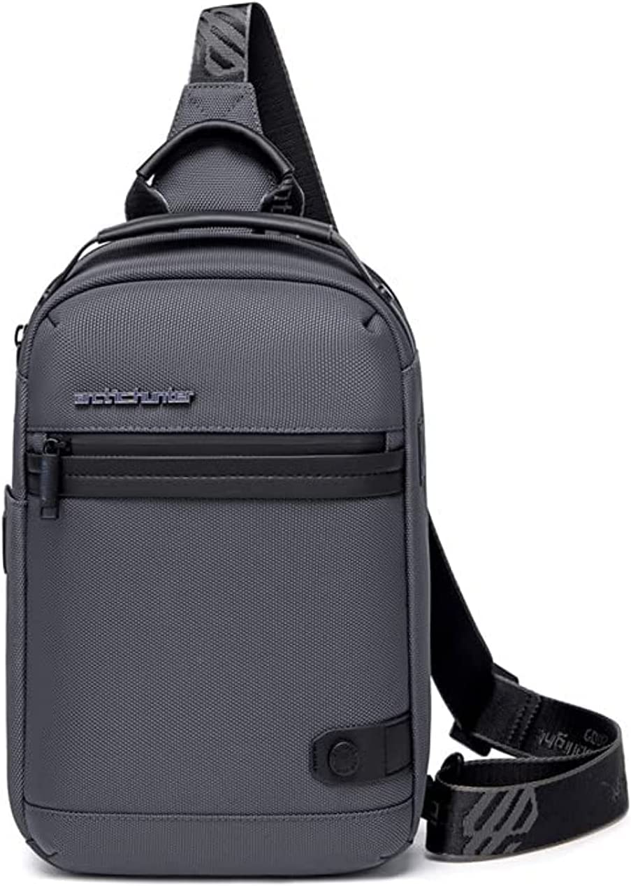 Stay ontrend with the Arctic Hunter XB00141 Crossbody Bag your