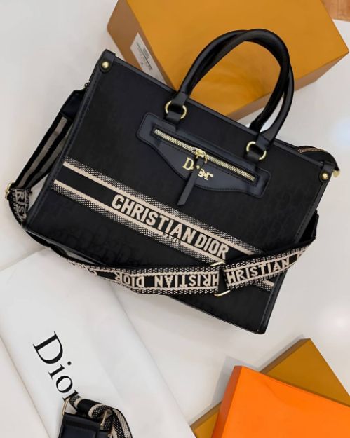 Christian Dior Women’s Quilted Shoulder Bag